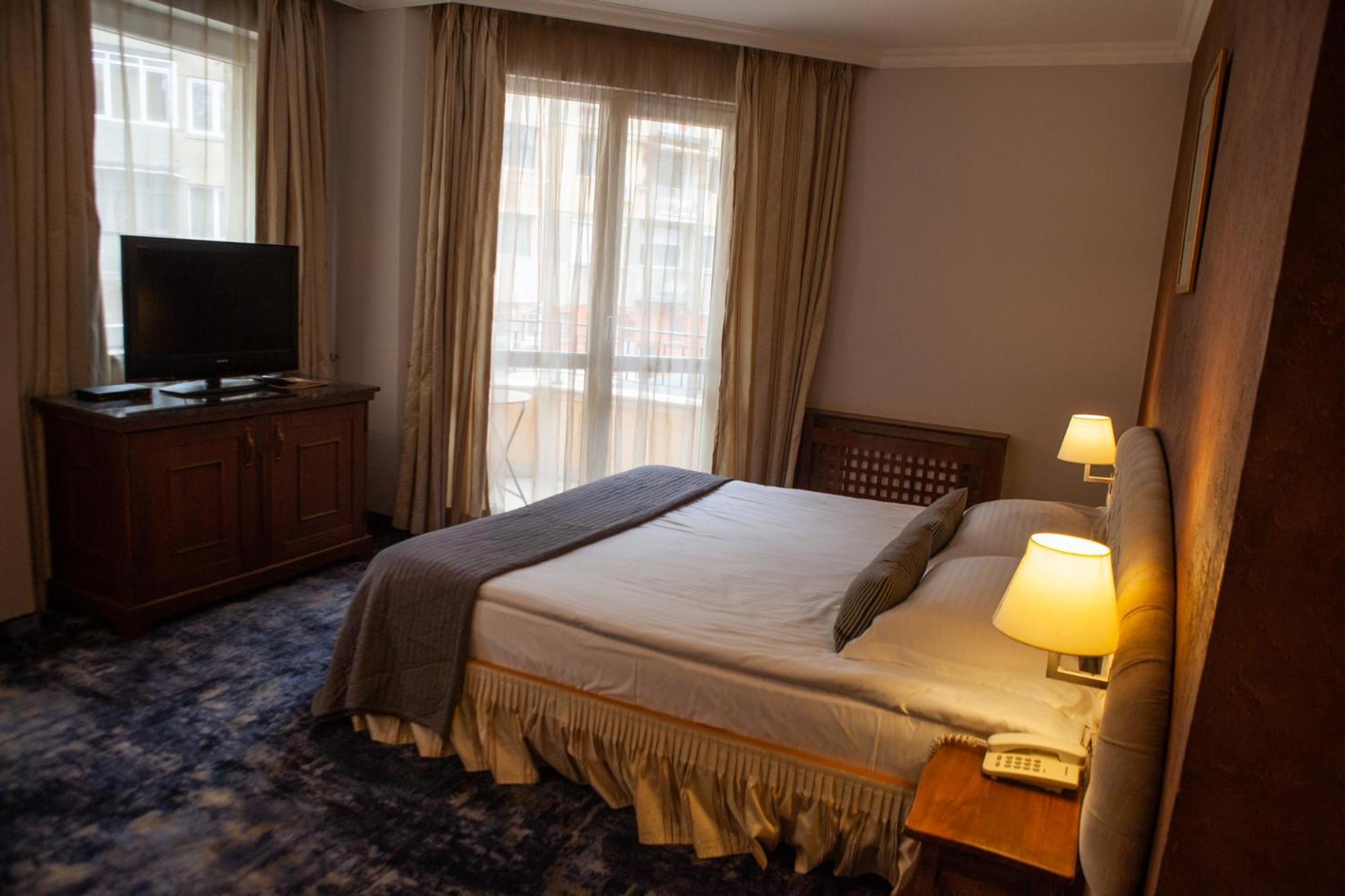 Meg-Lozenetz Hotel Sofya Dış mekan fotoğraf